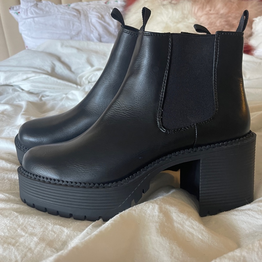 Never Worn Nasty Gal Chunky Platform Ankle Boots
